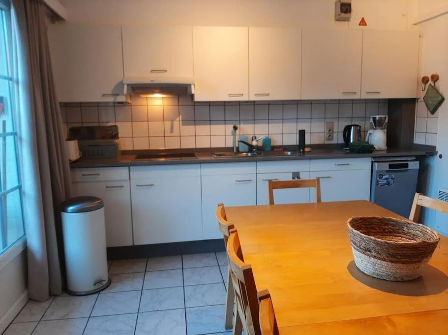 Spacieux Duplex Pres De La Mer 4 Chambres 2 Sdb De Haan Exteriör bild